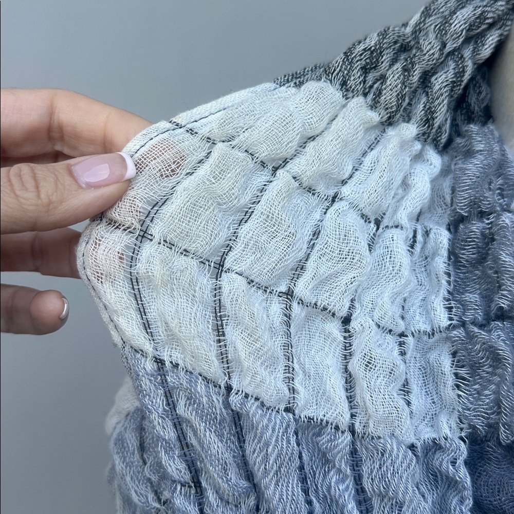 Black Grey White plaid Shawl Scarf - Picture 4 of 5